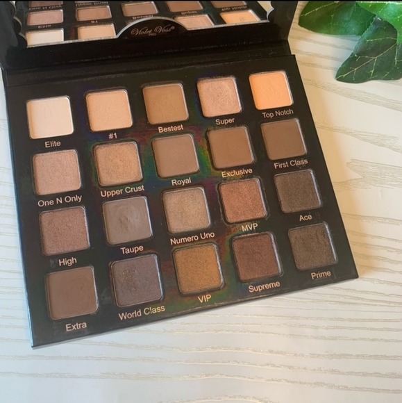 Violet Voss Taupe Notch Eyeshadow Palette - Picture 2 of 5